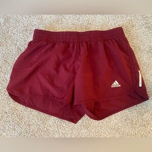 Addis’s athletic shorts. XS